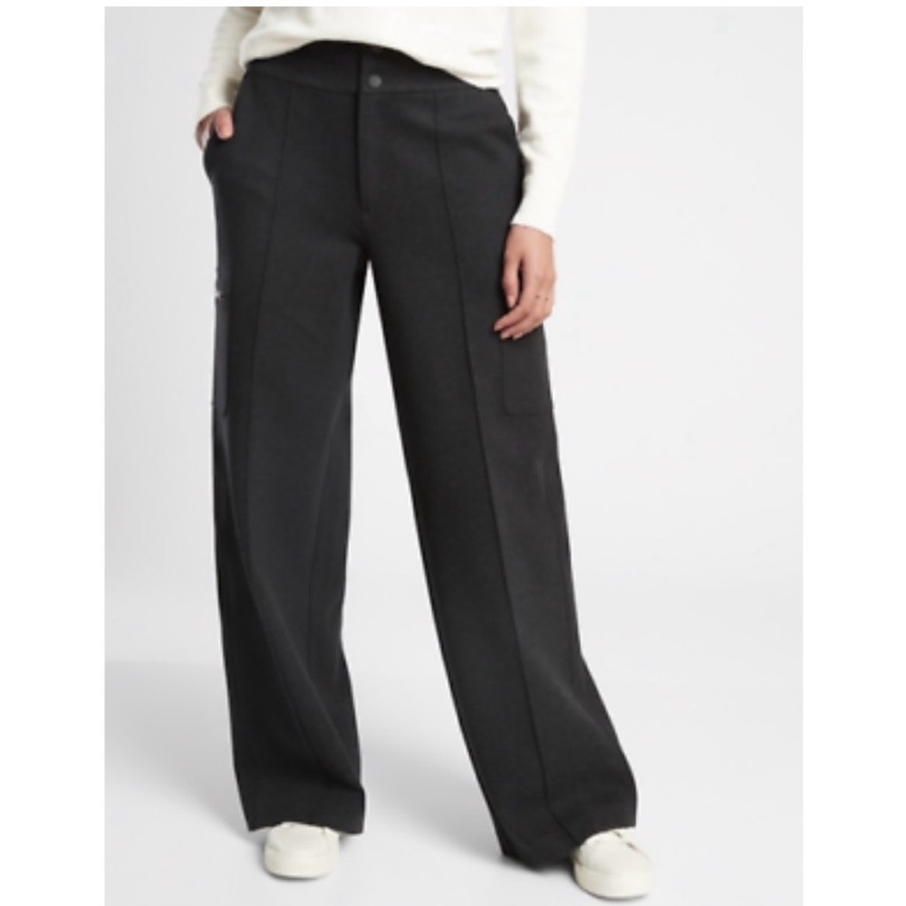 EUC Athleta Venice Heathered Cargo Pants—sz 12